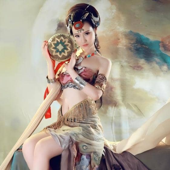 A collection of stills featuring modern people dressed in sexy Beijing opera costumes
